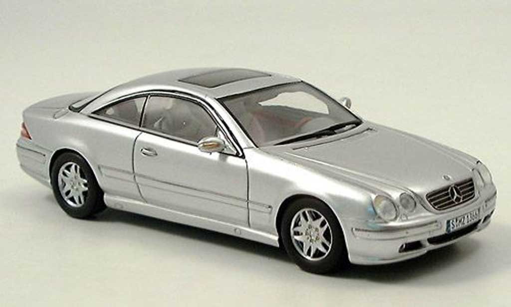 Mercedes 500 CL 1/43 Spark CL (W215) grijs modelauto