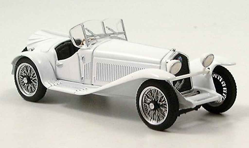 Alfa Romeo 2300 1/43 Brumm cabrio wit modelauto