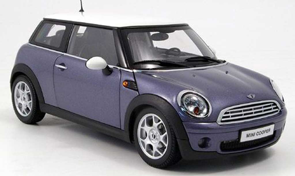 Mini Cooper D 1/18 Kyosho D blauw/wit modelauto
