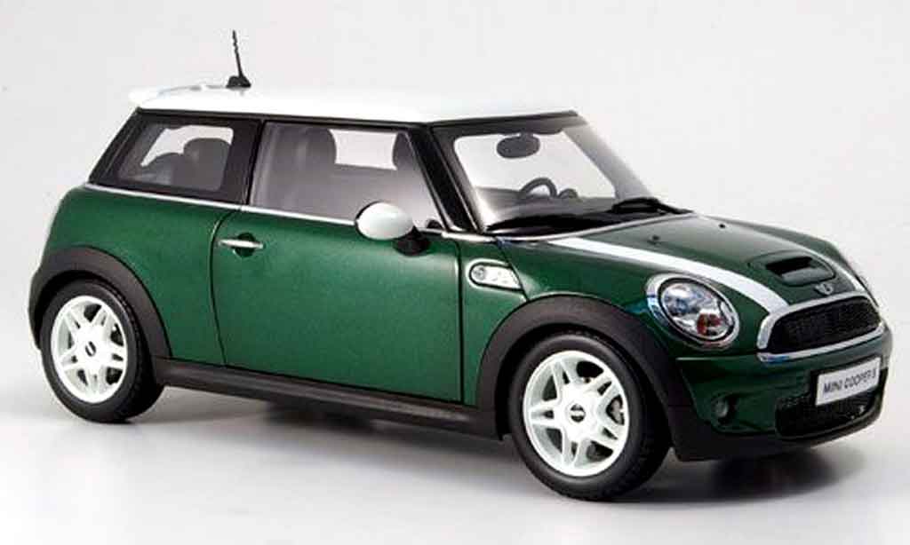 Mini Cooper D 1/18 Kyosho D grun et bandes wits modelauto