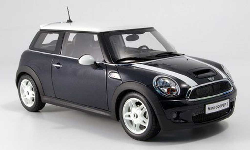 Mini Cooper S 1/18 Kyosho S new zwart avec wit bandes modelauto