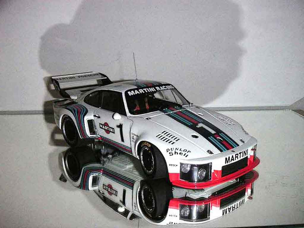 Porsche 935 1976 turbo #1 martini racing 1/18 Exoto