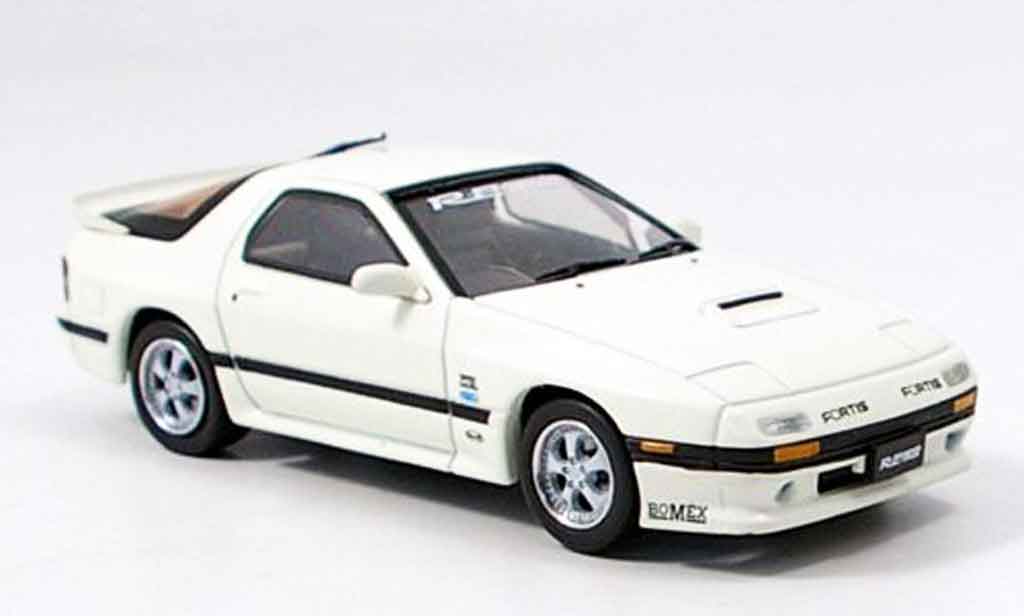 Mazda RX7 1985 1/43 Aoshima 1985 wit modelauto