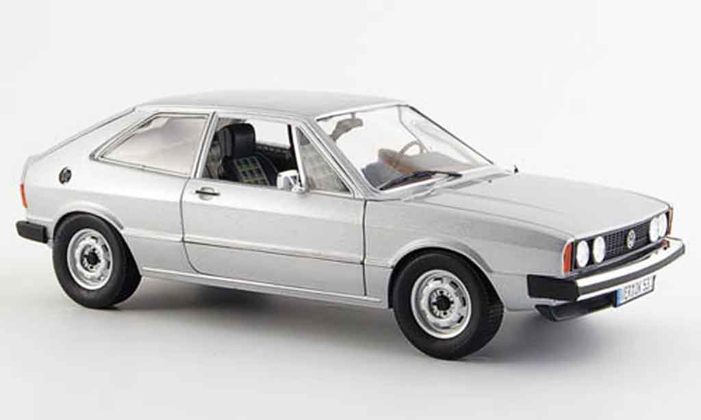 Volkswagen Scirocco GTI 1/18 Revell GTI (typ 53) grijs 1976 modelauto
