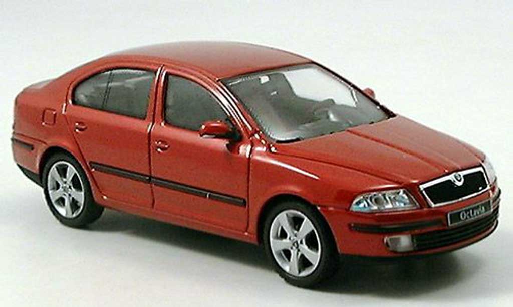 Skoda Octavia 1/43 Abrex Sedan rood modelauto