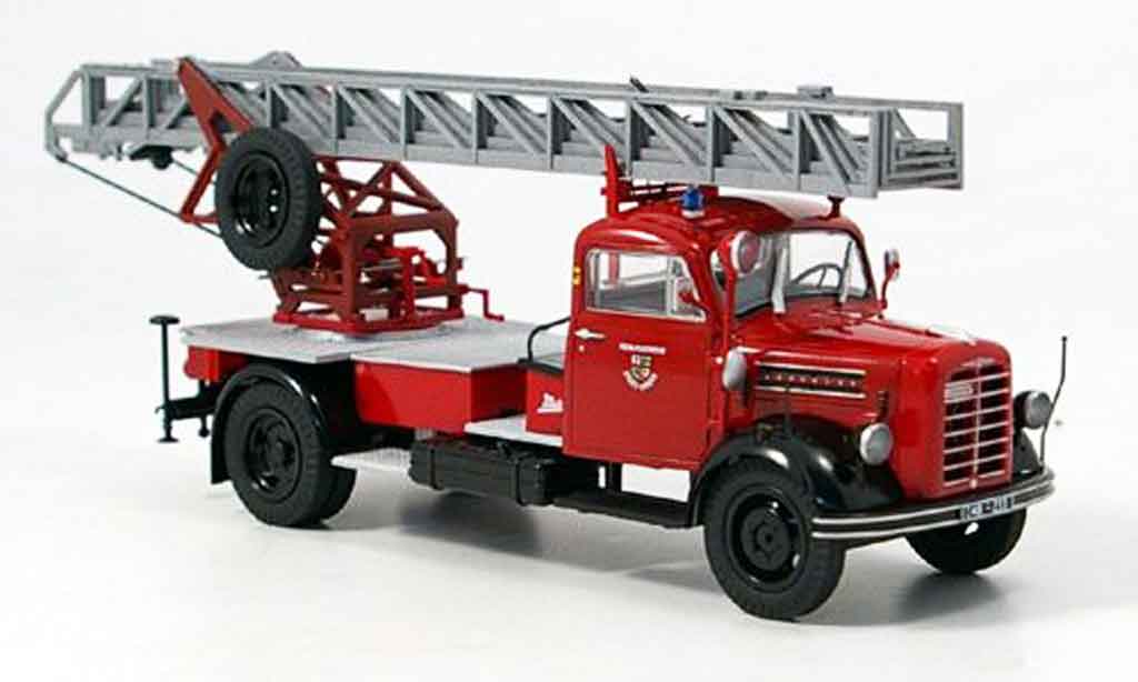 Borgward B 2500 1/43 Schuco pompier Stadt Mayen Drehleiter modelauto