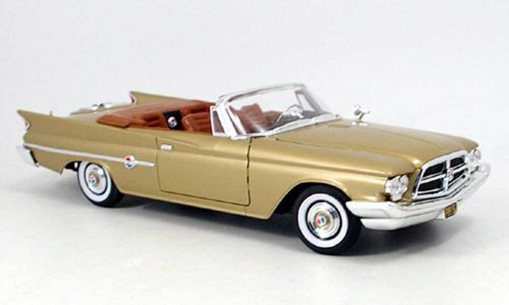 Chrysler 300F 1/18 Yat Ming cabriolet or 1960 modelauto