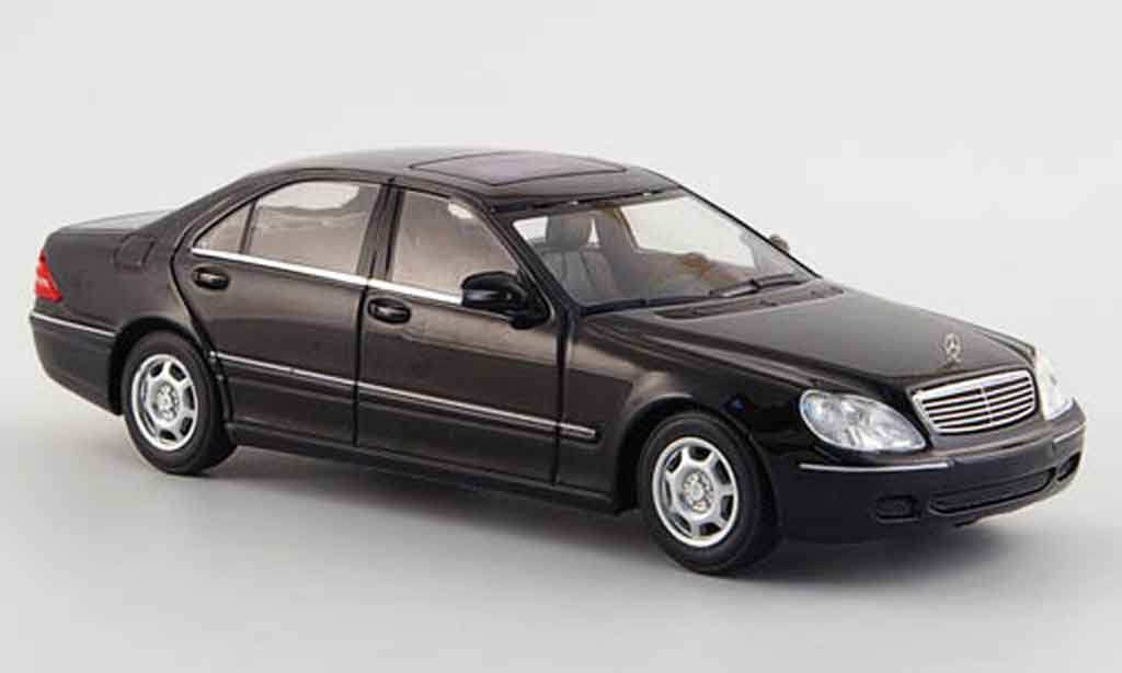 Mercedes Classe S 1/43 Minichamps (W 220) zwart 1998 modelauto