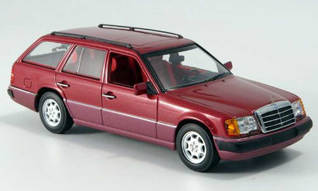 Mercedes 300 TE 1/43 Minichamps TE met.rood 1990 modelauto