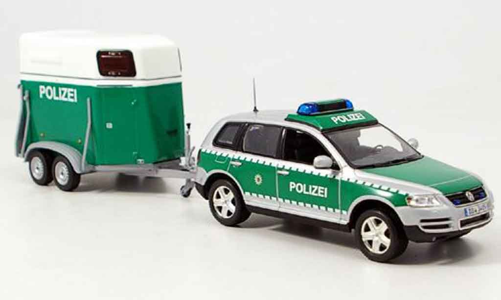 Volkswagen Touareg 1/43 Minichamps avec pferdeanhanger politie 2002 modelauto