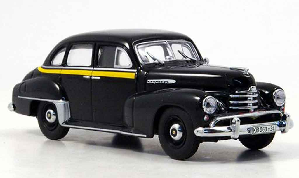 Opel Kapitan 1/43 Minichamps taxi 1951 modelauto