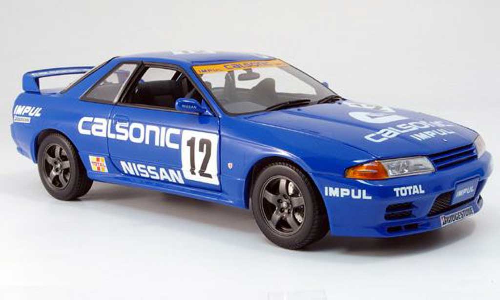 Nissan Skyline R32 1/18 Kyosho R32 gt-r bnr calsonic modelauto
