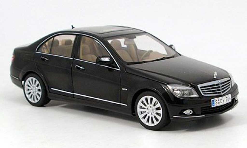 Mercedes Classe C 1/18 Autoart (W204) zwart Elegance modelauto