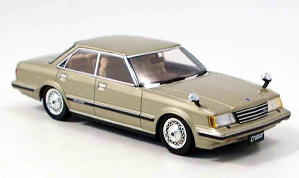 Toyota Chaser 1/43 Aoshima avante twincam 24 beige 1982 modelauto