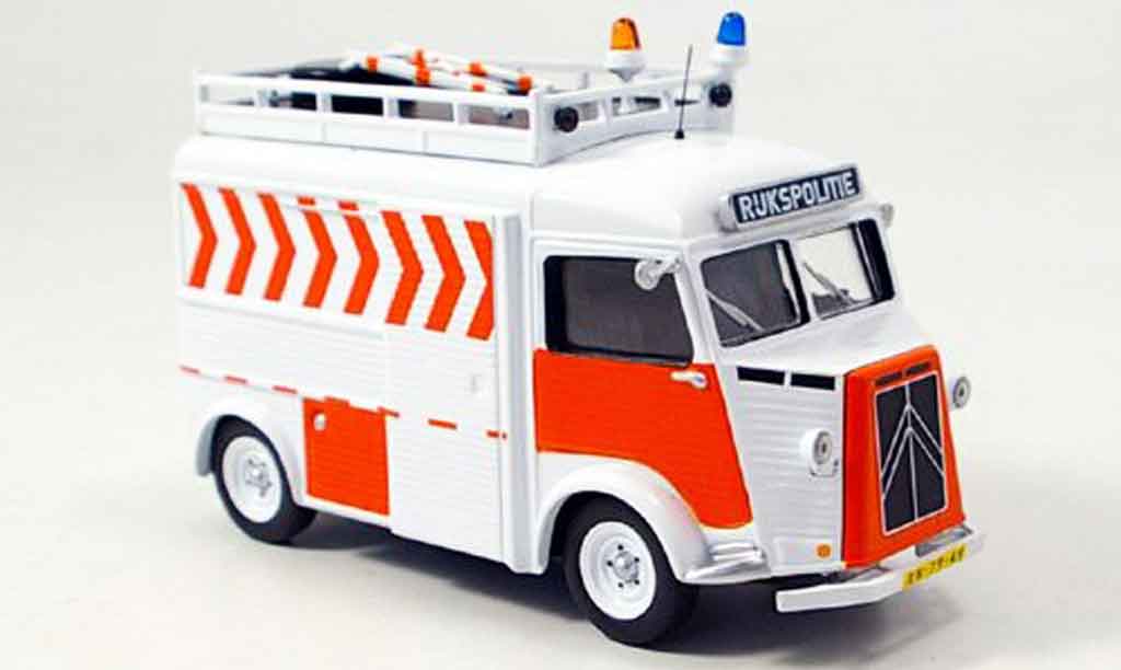Citroen Type HY 1/43 IXO rukspolitie politie holland 1972 modelauto