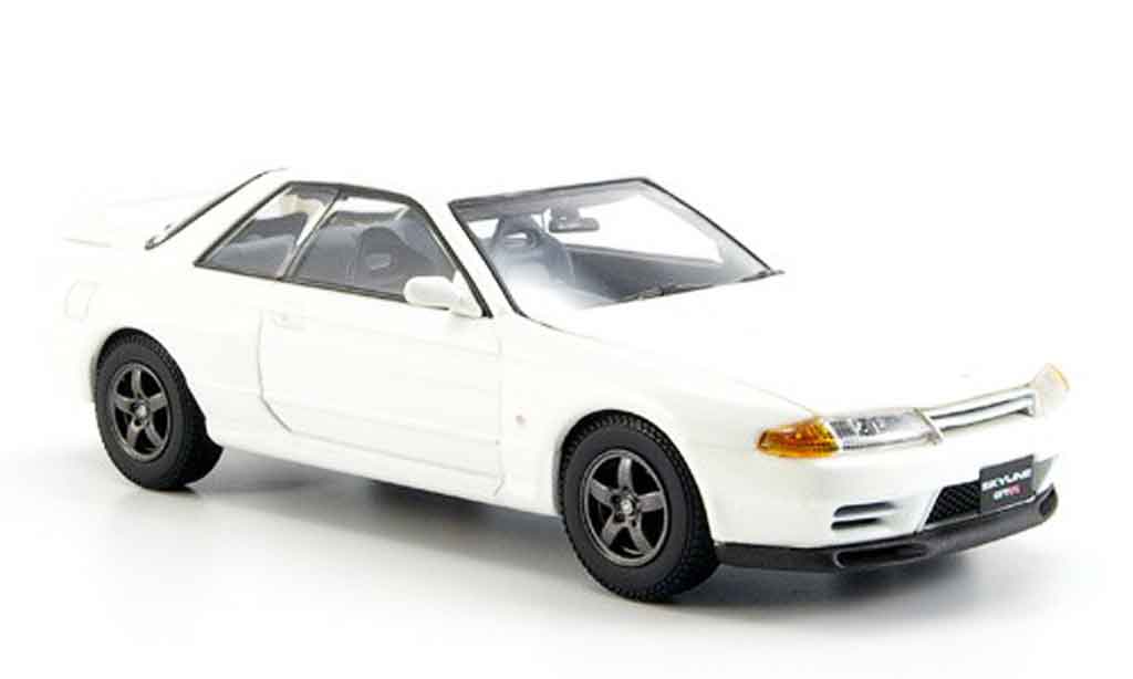 Nissan Skyline R32 1/43 Kyosho R32 GTR wit modelauto