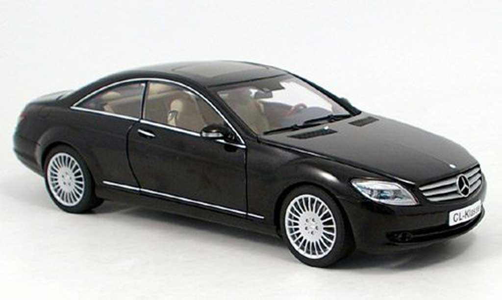 Mercedes Classe CL 1/18 Autoart (c 216) zwart 2006 modelauto