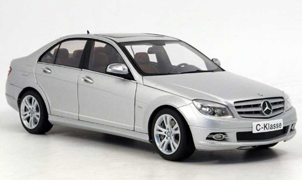Mercedes Classe C 1/18 Autoart sedan (w 204) avantgarde grijs modelauto