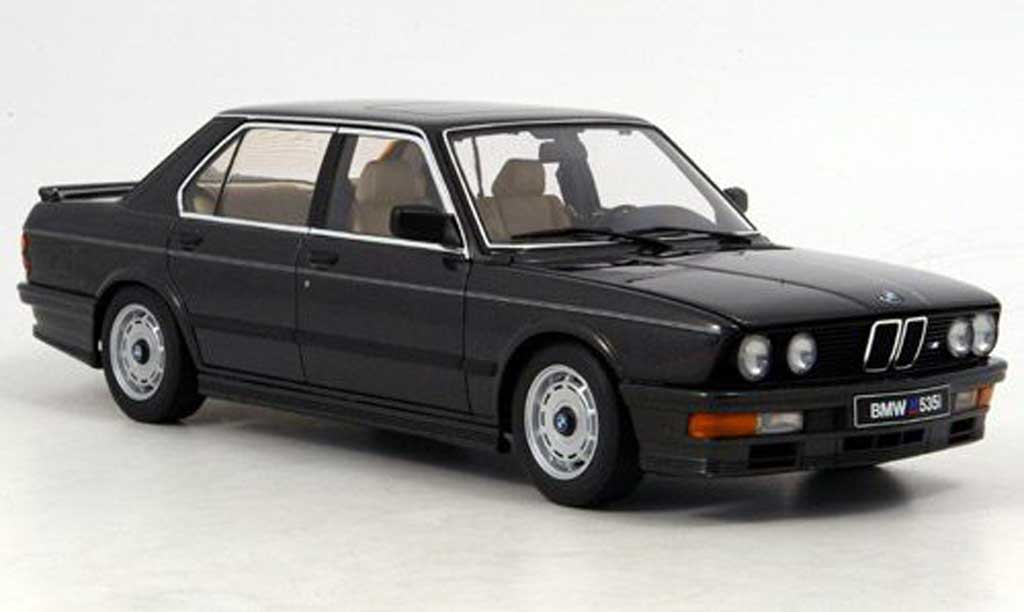 Bmw 535 M 1/18 Autoart M i zwart 1985 modelauto