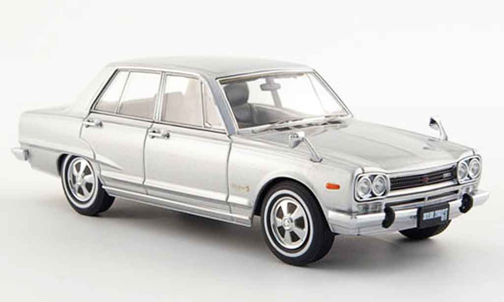 Nissan Skyline 2000 1/43 Ebbro 2000 GT (GC10) grijs metallic 4 Turer 1968 modelauto