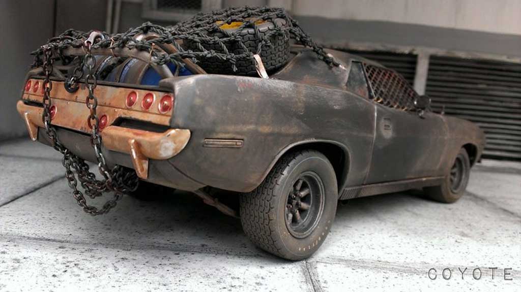 Plymouth Cuda Zombie Crusher madmax 1/18 Highway 61
