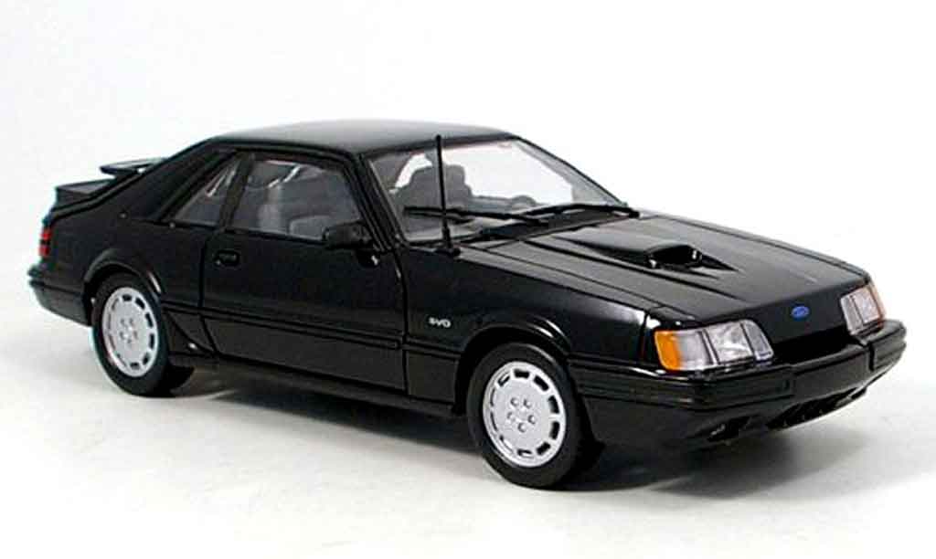 Ford Mustang 1986 1/18 Welly 1986 svo zwart modelauto