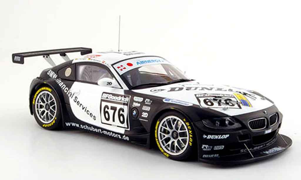Bmw Z4 E85 1/18 Autoart E85 coupe no.676 langstreckenpokal nurburgring 2006 modelauto