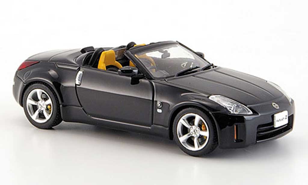 Nissan 350Z 1/43 Ebbro Fairlady Roadster zwart offen 2005 modelauto