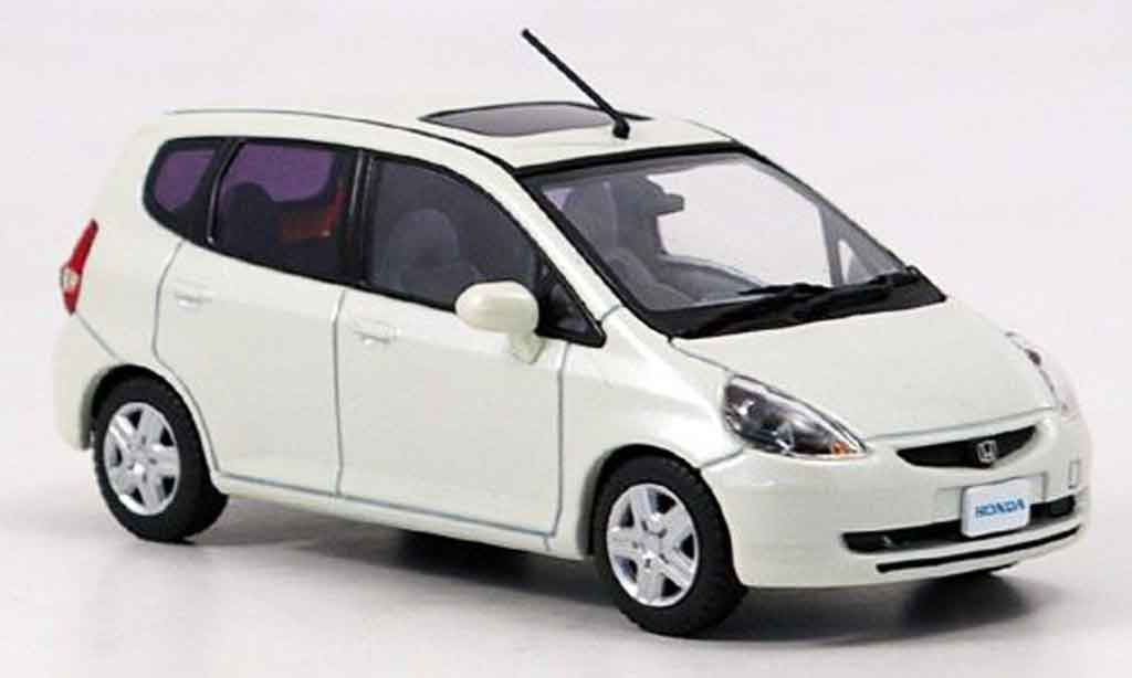 Honda Jazz 1/43 Ebbro Fit wit modelauto