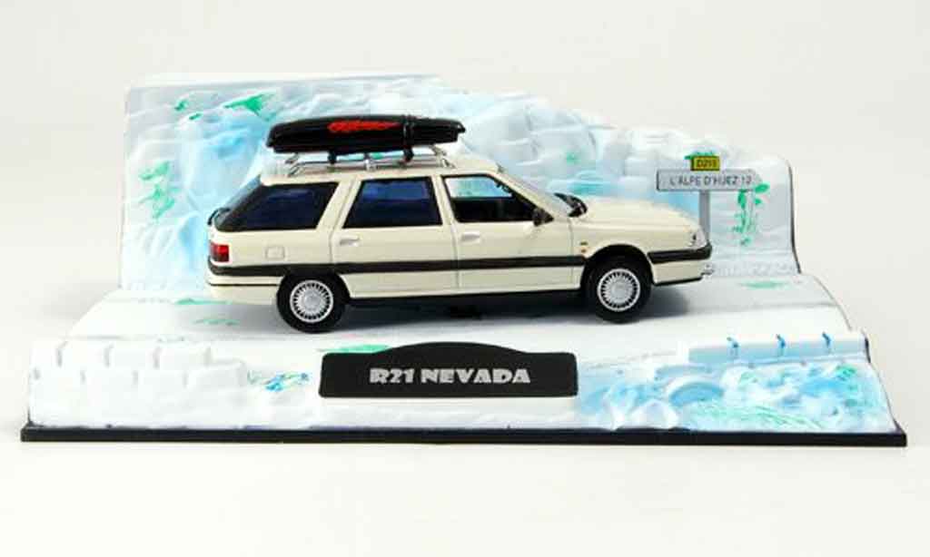Renault 21 Nevada 1/43 Norev Nevada depart au ski avec dachbarres de toit 1986 modelauto