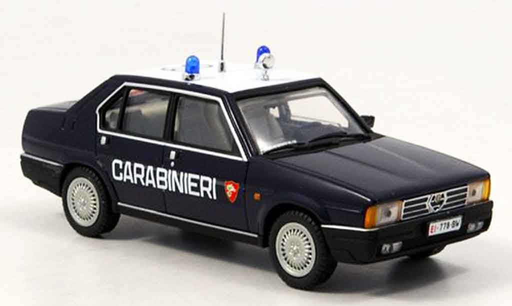 Alfa Romeo 90 1/43 Pego sedan carabinieri 1984 modelauto