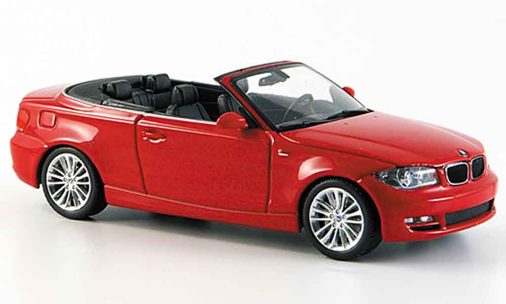 Bmw 118 E88 1/43 Minichamps E88 d Cabriolet rood 2008 modelauto