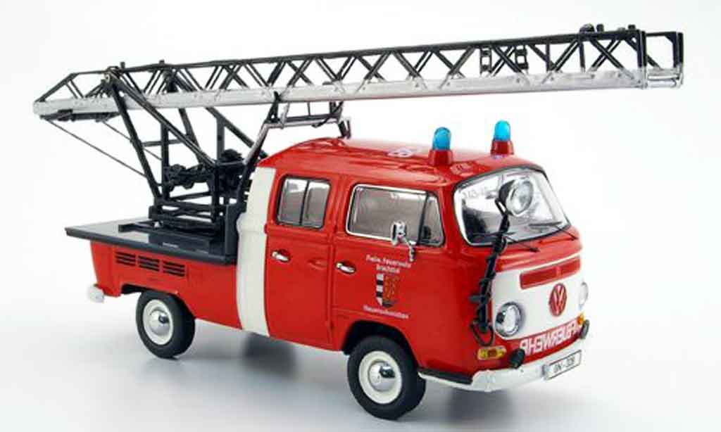 Volkswagen Combi 1/43 Schuco t2a freiw. pompier brachttal neuenschmidten modelauto