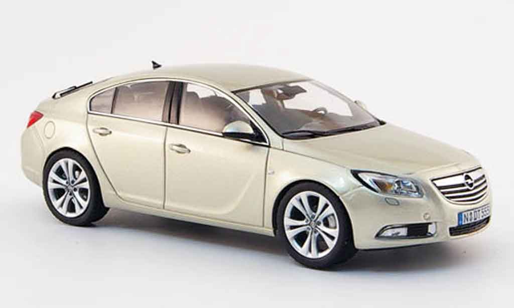 Opel Insignia 1/43 Schuco beige fliessheck 2008 modelauto
