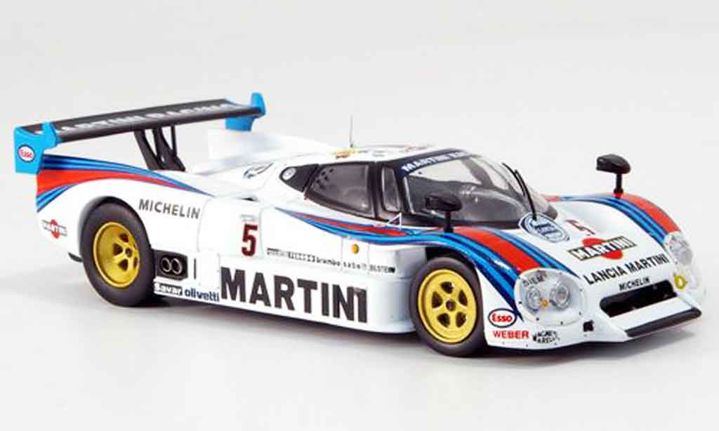 Lancia LC2 1/43 IXO no.5 martini le mans 1985 modelauto
