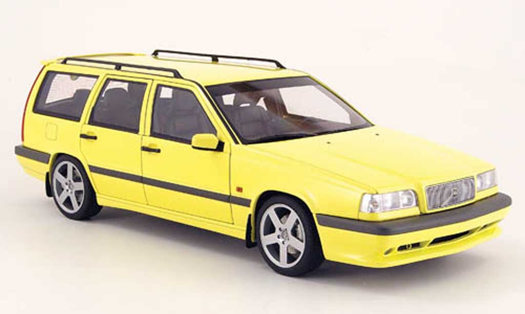 Volvo 850 Estate 1/18 Autoart Estate stationwagen t-5r geel 1995 modelauto