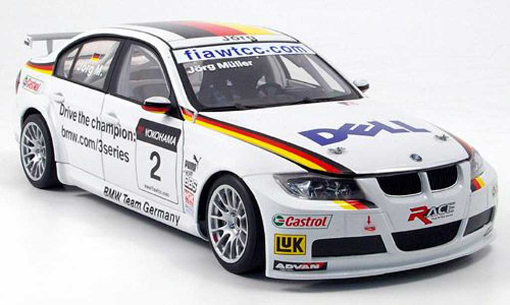 Bmw 320 E90 1/18 Autoart E90 si no.2 team germany j.muller 2007 WTCC modelauto