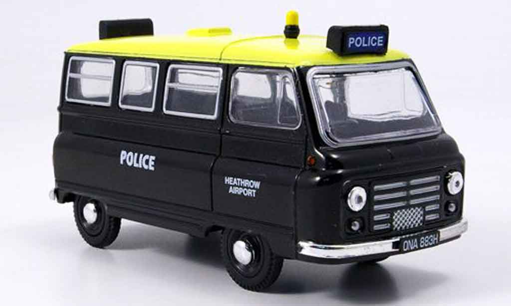 Austin J2 1/43 Oxford Bus politie Heathrow Airport Politie modelauto