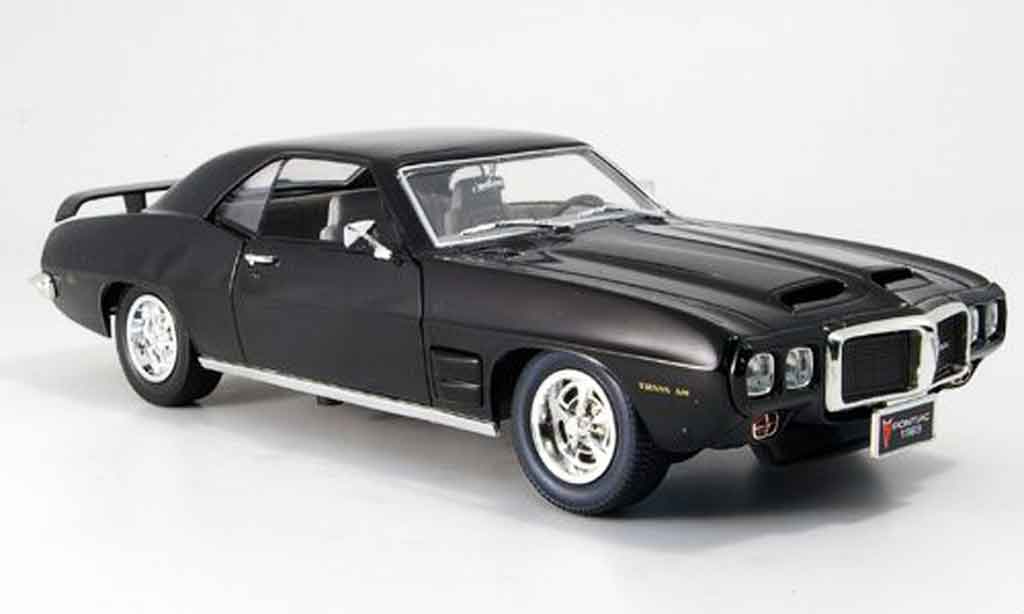 Pontiac Firebird 1969 1/18 Yat Ming 1969 trans am zwart modelauto