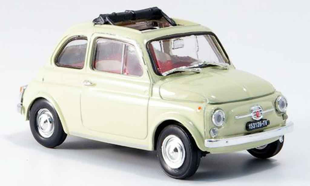 Fiat 500 1/43 Brumm F creme geoffnetes Faltdach 1965 modelauto