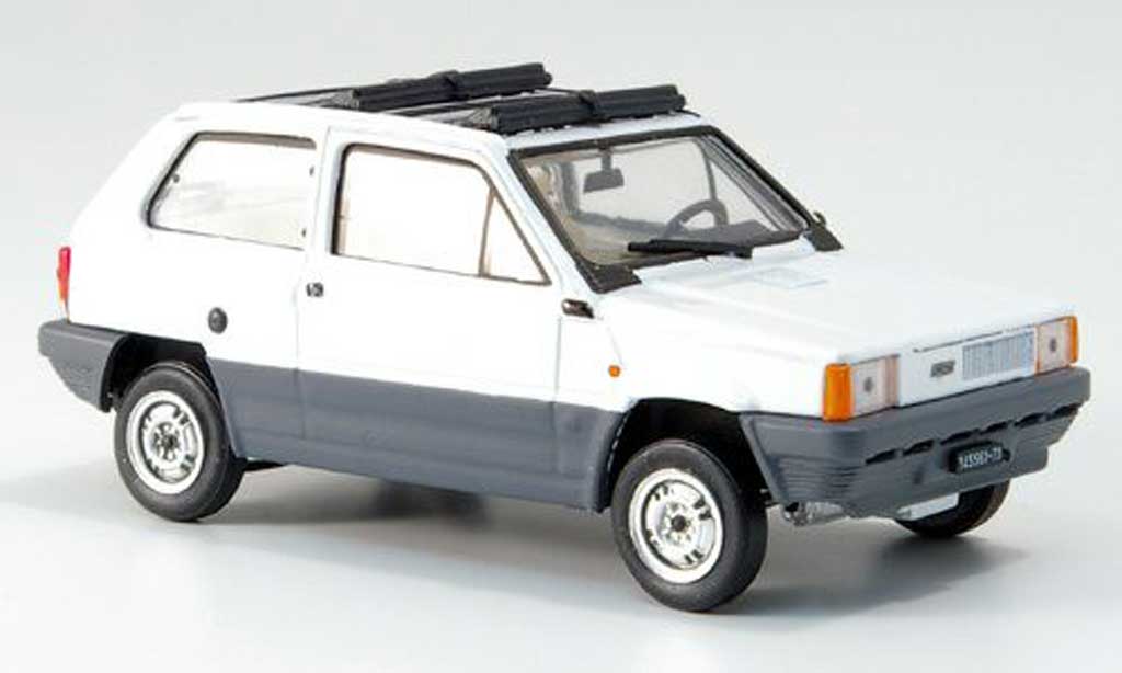 Fiat Panda 1/43 Brumm 45 wit geoffnetes Doppelfaltdach 1981 modelauto