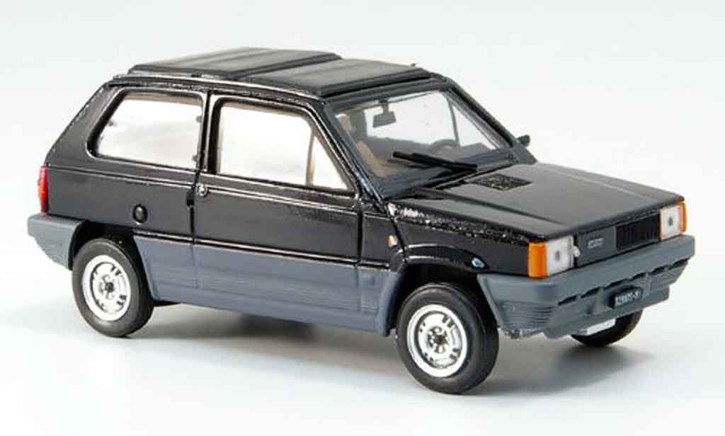 Fiat Panda 1/43 Brumm 45 zwart avec capote Doppelfaltdach 1981 modelauto