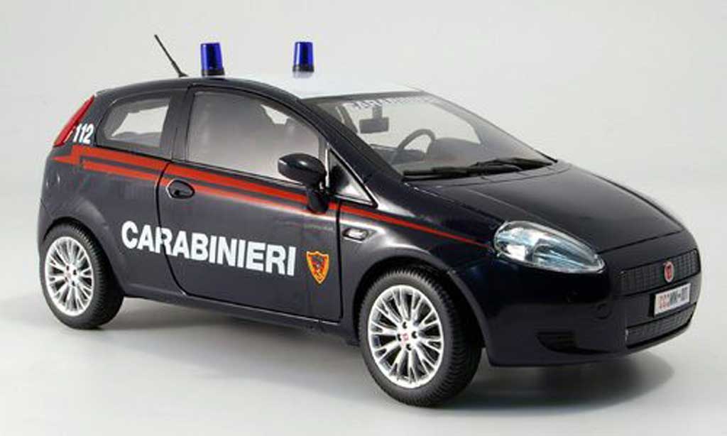 Fiat Grande Punto 1/18 Mondo Motors politie carabinieri polizei italien modelauto