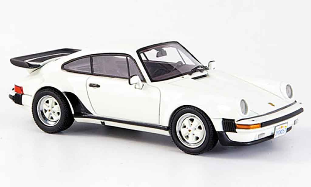 Porsche 930 Turbo 1/43 Neo Turbo US Version wit modelauto