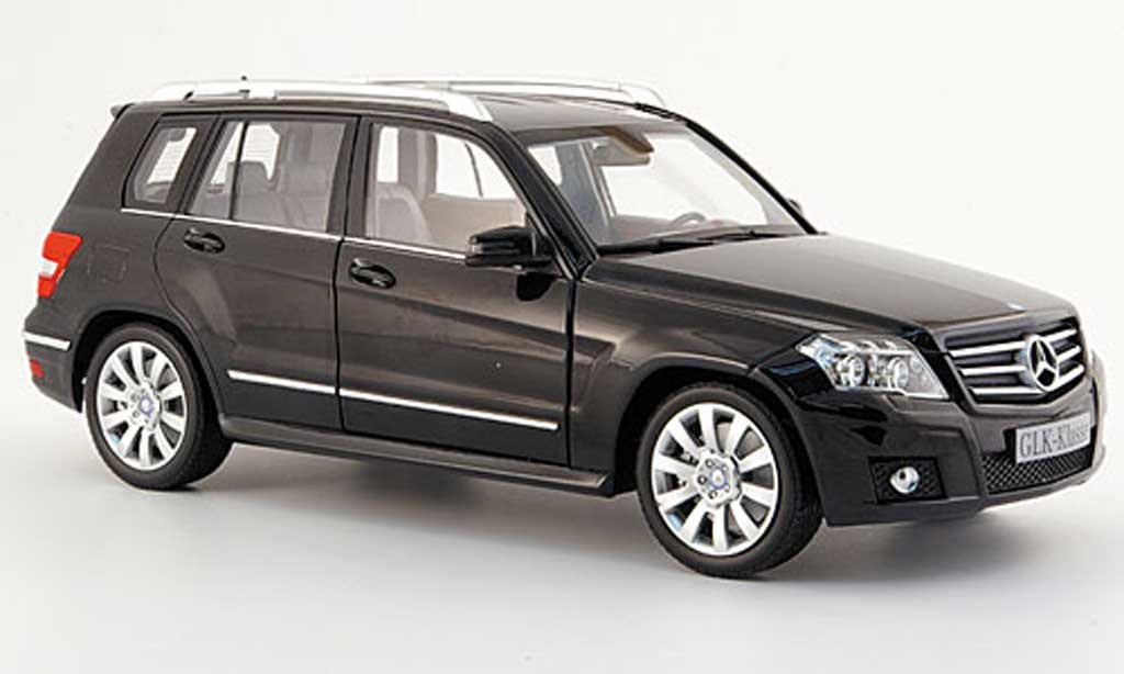 Mercedes Classe GLK 1/18 Minichamps (x 204) zwart 2008 modelauto