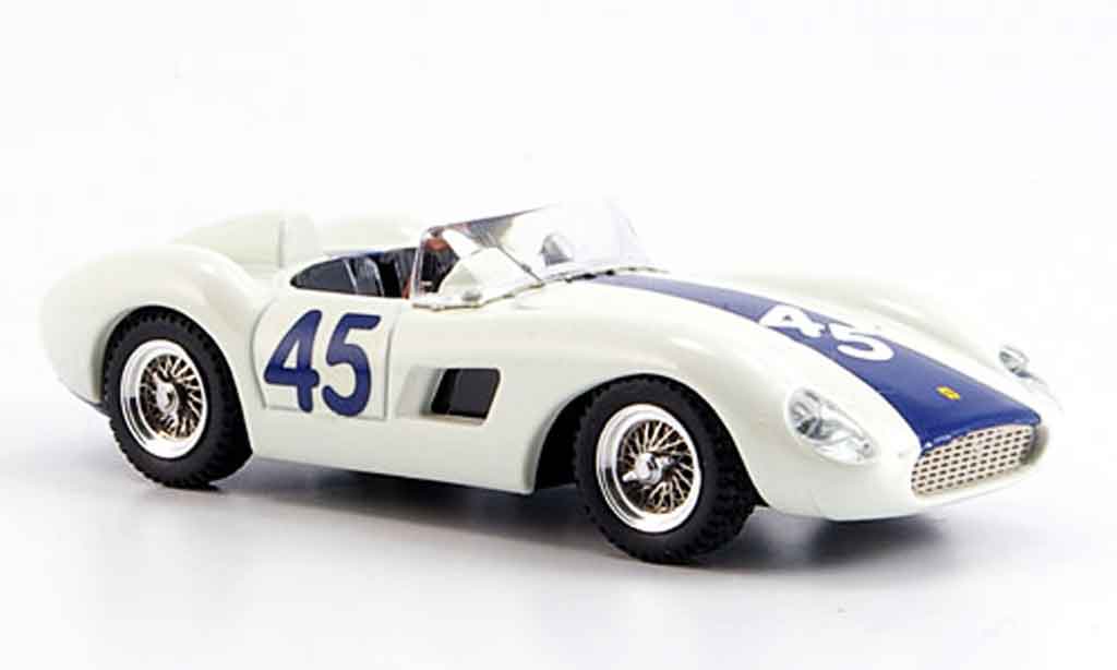 Ferrari 500 TRC 1/43 Art Model TRC bridgehampton 1958 modelauto