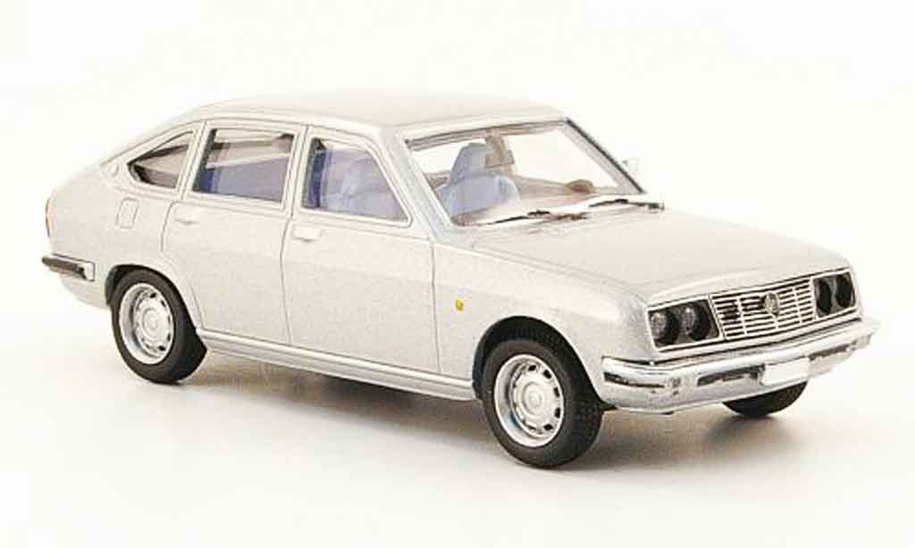 Lancia Beta berline 1/43 Pego sedan grijs metallic modelauto