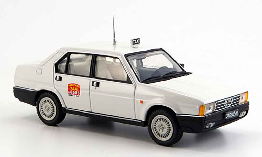 Alfa Romeo 90 1/43 Pego taxi mailand 1984 modelauto