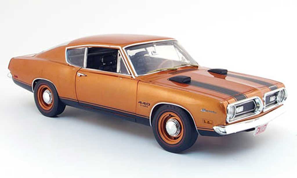 Plymouth Barracuda 1969 1/18 Highway 61 1969 440 bronze modelauto