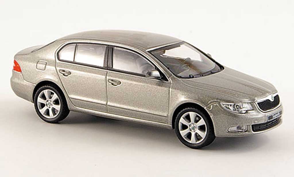 Skoda Superb 2009 1/43 Abrex 2009 II beige modelauto
